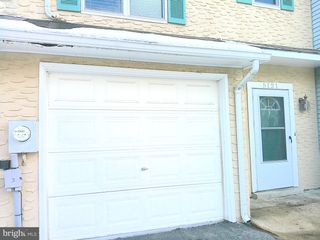 5121 W WOODMILL DR, Wilmington, DE 19808