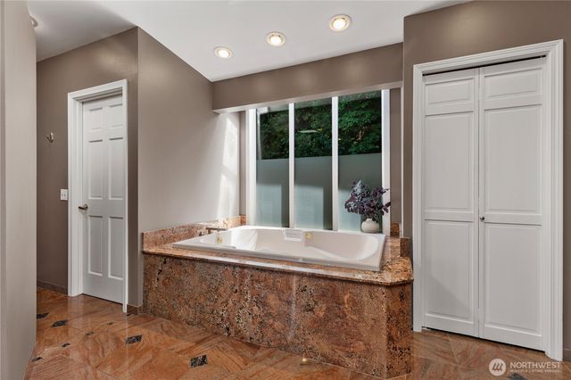 7723 168th Place SW, Edmonds, WA 98026