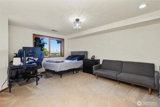 7723 168th Place SW, Edmonds, WA 98026