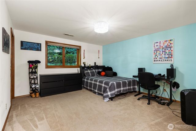 7723 168th Place SW, Edmonds, WA 98026