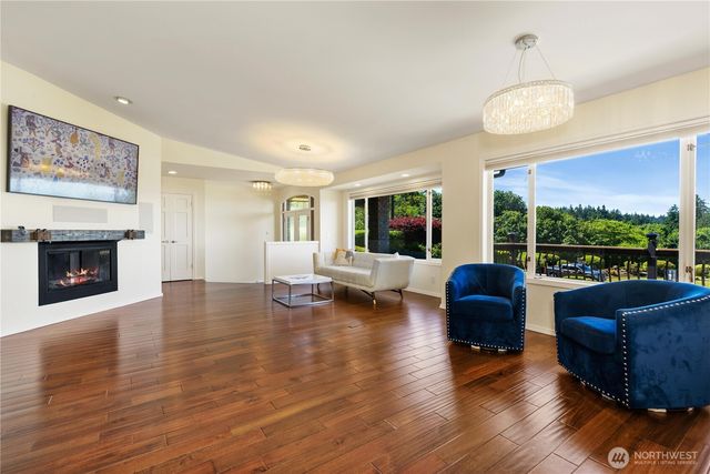 7723 168th Place SW, Edmonds, WA 98026