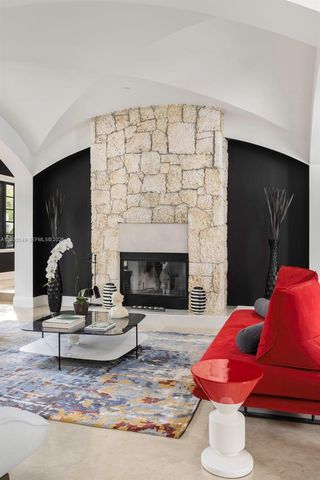 475 Amalfi Ave, Coral Gables, FL 33146