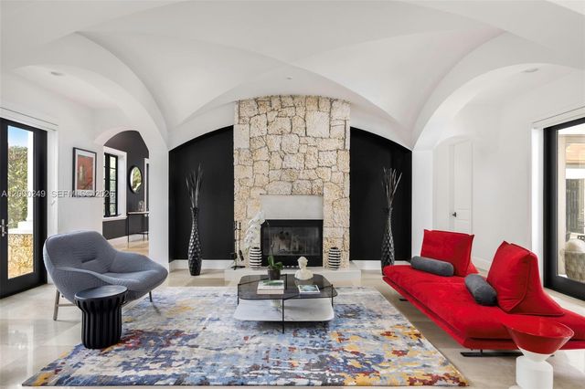 475 Amalfi Ave, Coral Gables, FL 33146