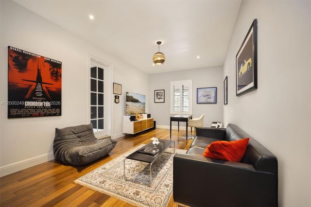 475 Amalfi Ave, Coral Gables, FL 33146