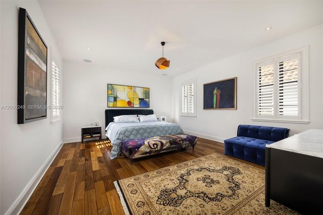 475 Amalfi Ave, Coral Gables, FL 33146