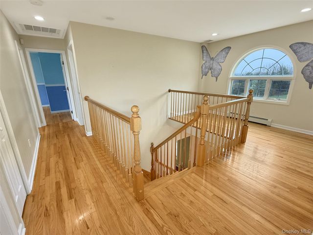 343 North Avenue, Pleasant Valley, NY 12569