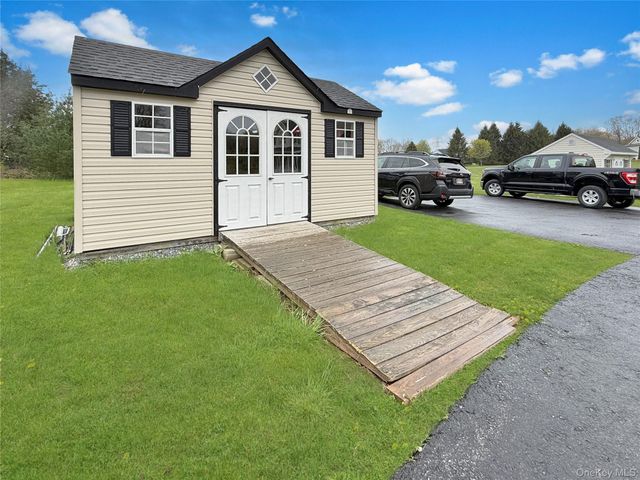 343 North Avenue, Pleasant Valley, NY 12569