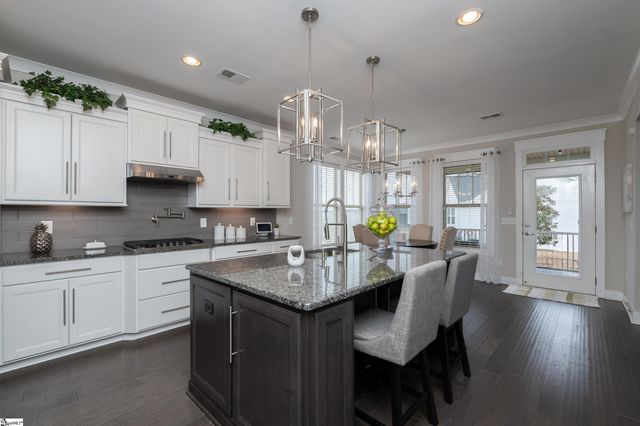 120 Longfellow Way, Simpsonville, SC 29681