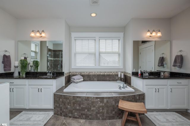 120 Longfellow Way, Simpsonville, SC 29681