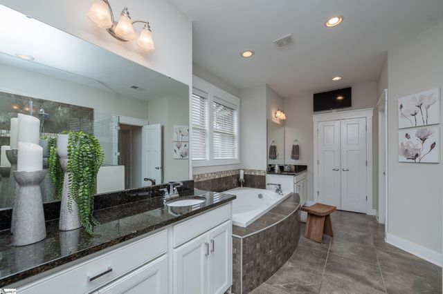 120 Longfellow Way, Simpsonville, SC 29681