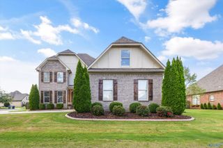 12 Maple Tree Lane, Huntsville, AL 35824