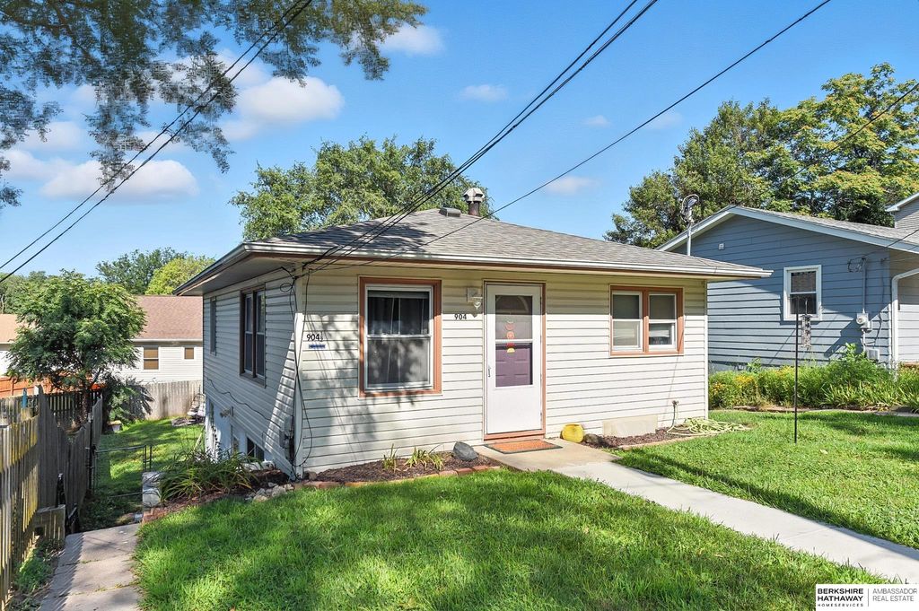 904 N 12th Street, Plattsmouth, NE 68048