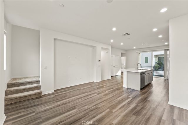 18443 Montage, Northridge, CA 91324