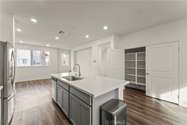 18443 Montage, Northridge, CA 91324