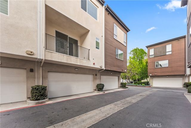 18443 Montage, Northridge, CA 91324