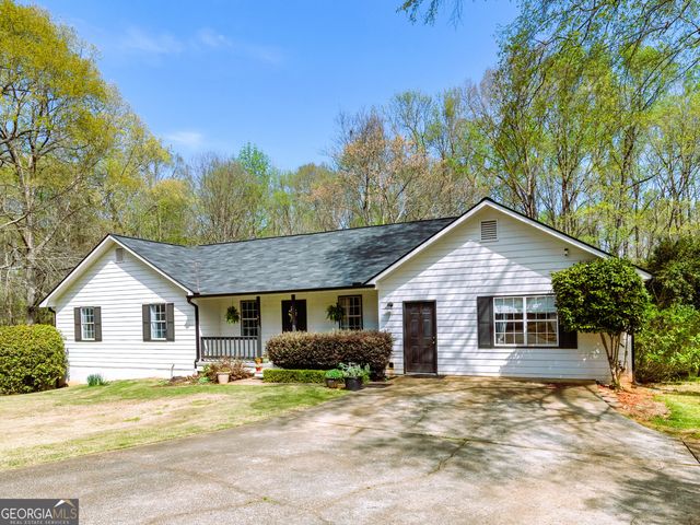 40 Salem Court, Mcdonough, GA 30252