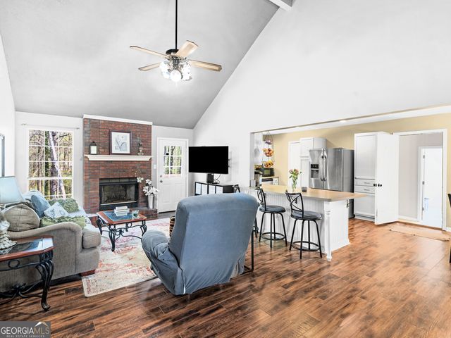 40 Salem Court, Mcdonough, GA 30252