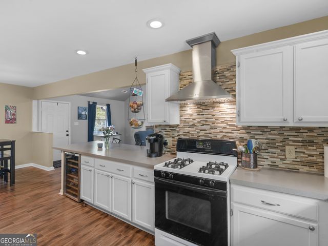 40 Salem Court, Mcdonough, GA 30252