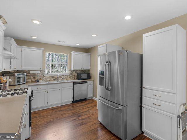 40 Salem Court, Mcdonough, GA 30252