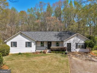 40 Salem Court, Mcdonough, GA 30252