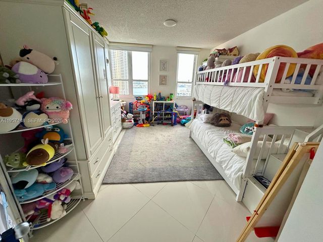 701 Brickell Key Blvd 2309, Miami, FL 33131