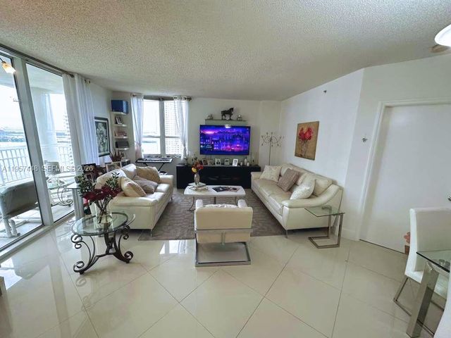 701 Brickell Key Blvd 2309, Miami, FL 33131