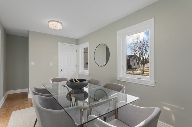 606 S York Street, Elmhurst, IL 60126