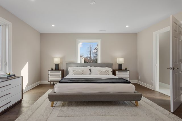 606 S York Street, Elmhurst, IL 60126