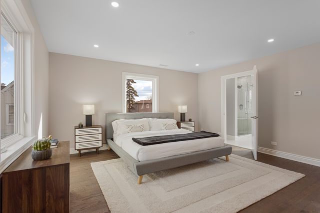 606 S York Street, Elmhurst, IL 60126