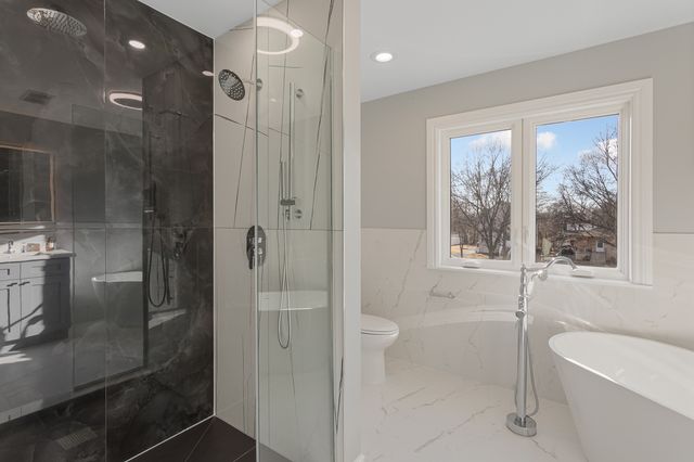 606 S York Street, Elmhurst, IL 60126