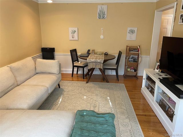 43 N Forest Avenue C21, Rockville Centre, NY 11570