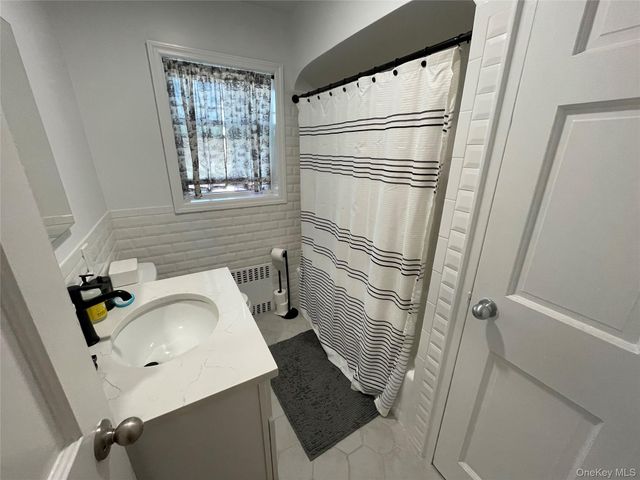 43 N Forest Avenue C21, Rockville Centre, NY 11570