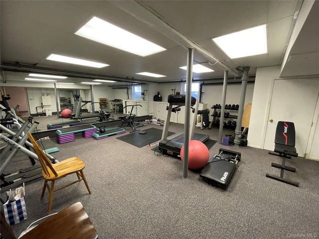 43 N Forest Avenue C21, Rockville Centre, NY 11570