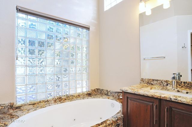 4162 N Calle Vista Ciudad, Tucson, AZ 85750