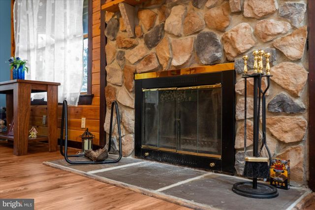 28 HIGH VIEW LN, Mertztown, PA 19539