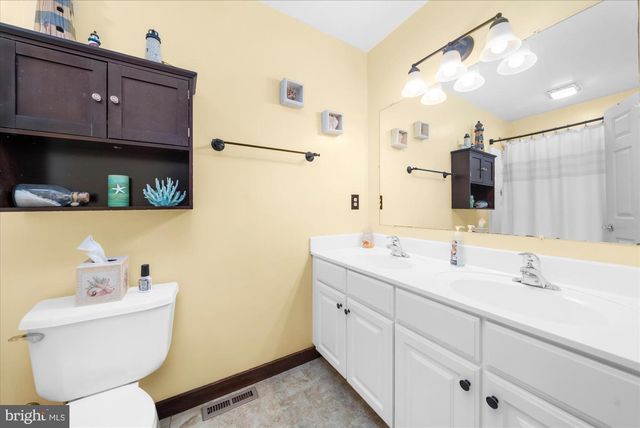 28 HIGH VIEW LN, Mertztown, PA 19539