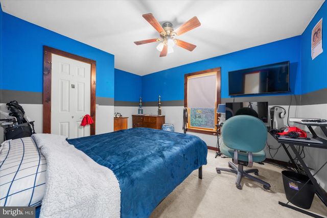 28 HIGH VIEW LN, Mertztown, PA 19539