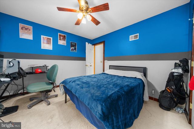 28 HIGH VIEW LN, Mertztown, PA 19539