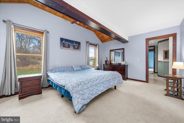 28 HIGH VIEW LN, Mertztown, PA 19539