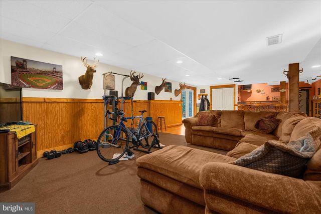 28 HIGH VIEW LN, Mertztown, PA 19539