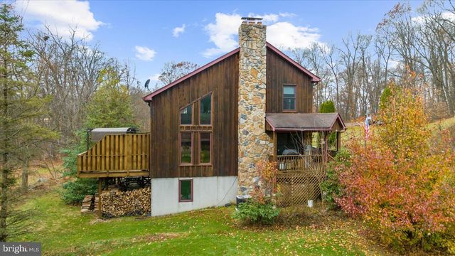 28 HIGH VIEW LN, Mertztown, PA 19539