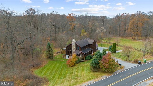 28 HIGH VIEW LN, Mertztown, PA 19539