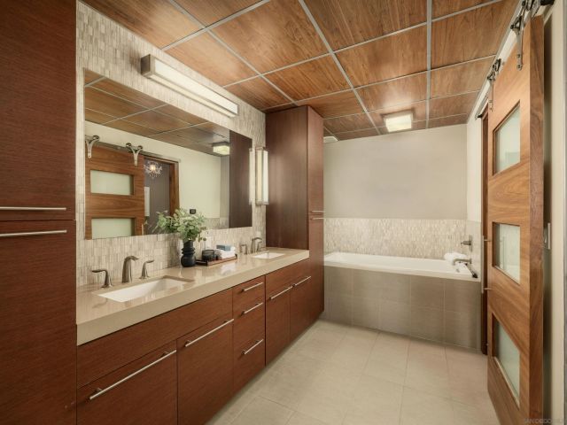 877 Island Ave 906, San Diego, CA 92101