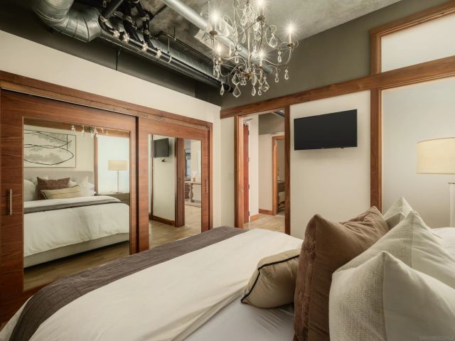 877 Island Ave 906, San Diego, CA 92101