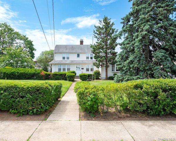 34 Remsen Avenue, Valley Stream, NY 11580