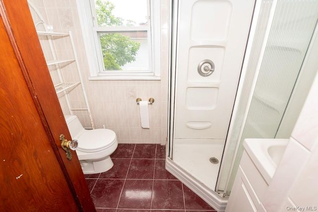 34 Remsen Avenue, Valley Stream, NY 11580