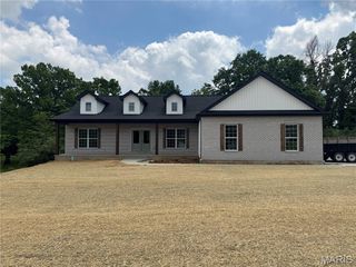 335 Shumard Oak Drive, Troy, MO 63379
