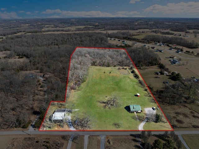 620 Cook Rd, Portland, TN 37148