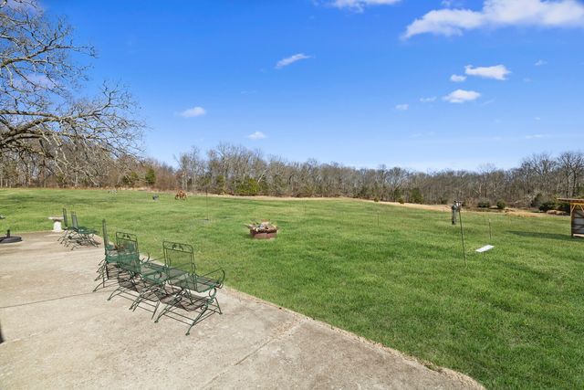 620 Cook Rd, Portland, TN 37148