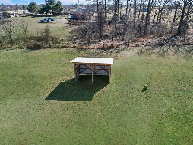 620 Cook Rd, Portland, TN 37148